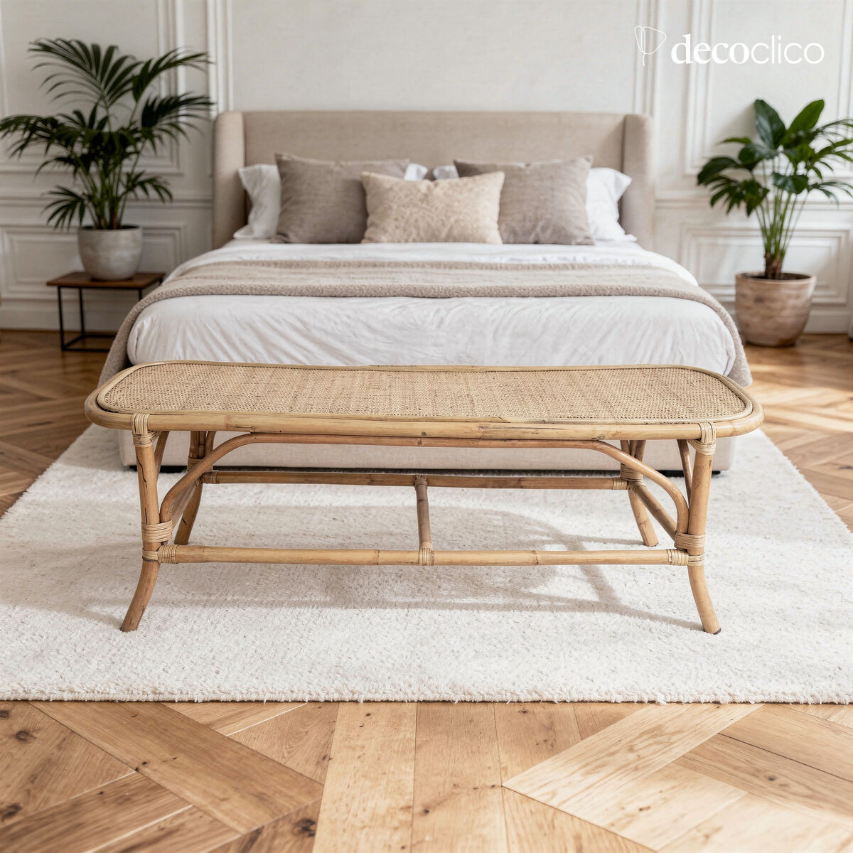 Banc bout de lit coins arrondis en rotin naturel tressé Pavone