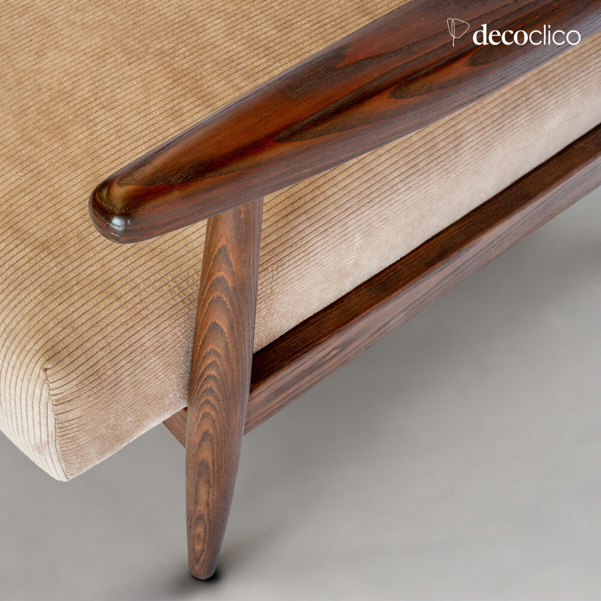 Fauteuil en frêne et velours côtelé beige Octave