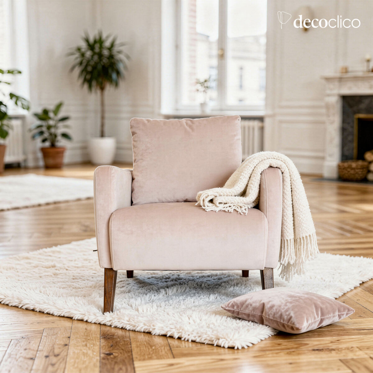 Fauteuil en frêne et velours rose poudré Léon
