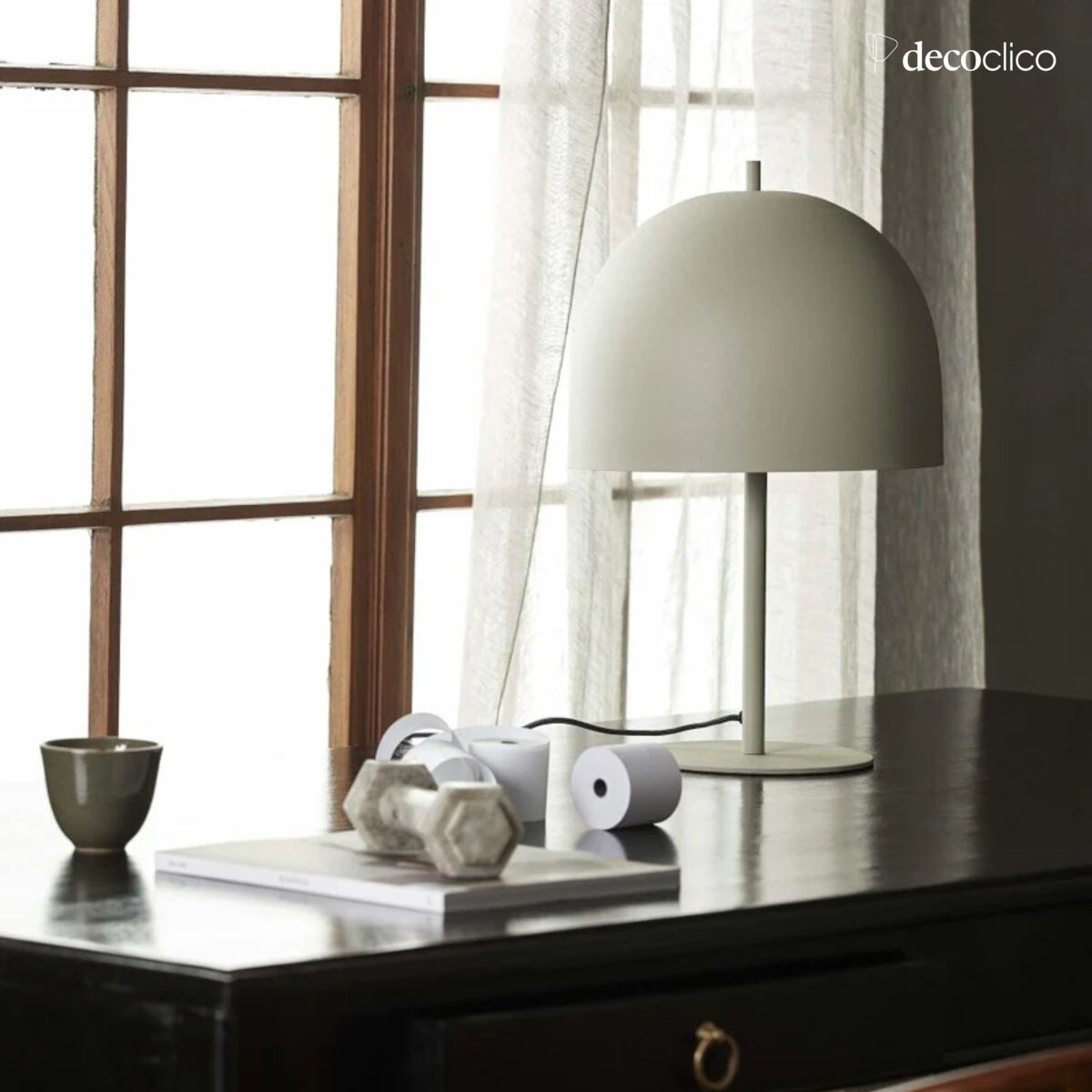 Lampe en métal mat beige Glow