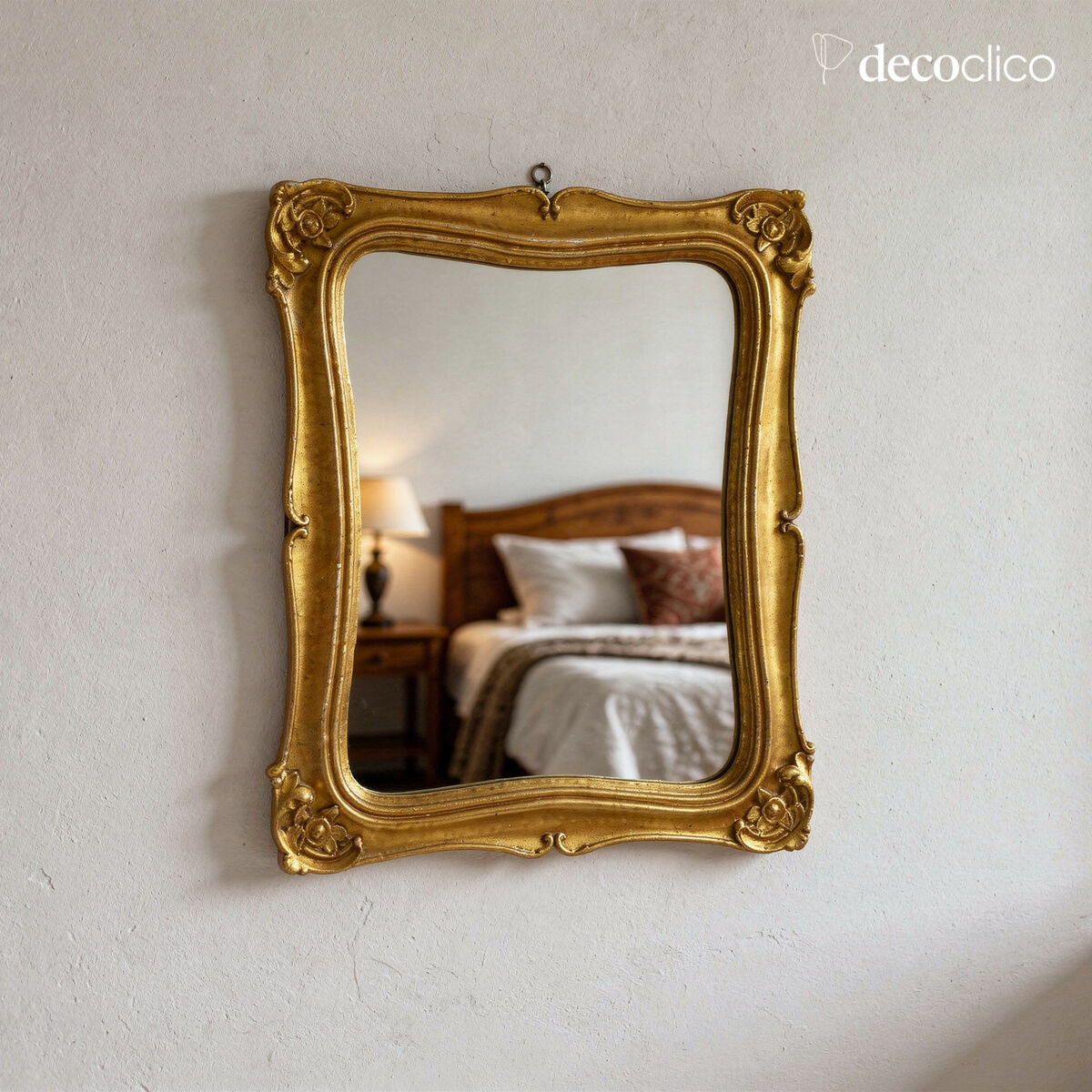 Miroir rectangulaire baroque contour esprit tableau doré mat